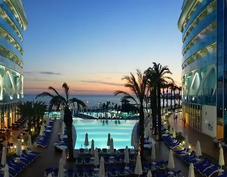 Vikingen Infinity Hotell